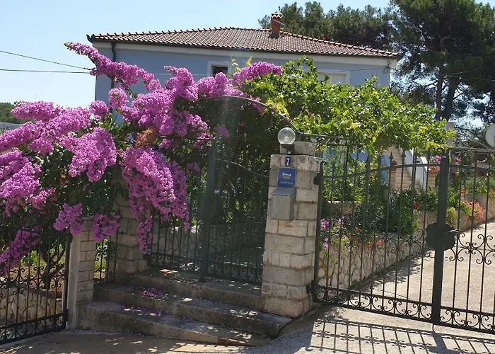 Br.4 *
